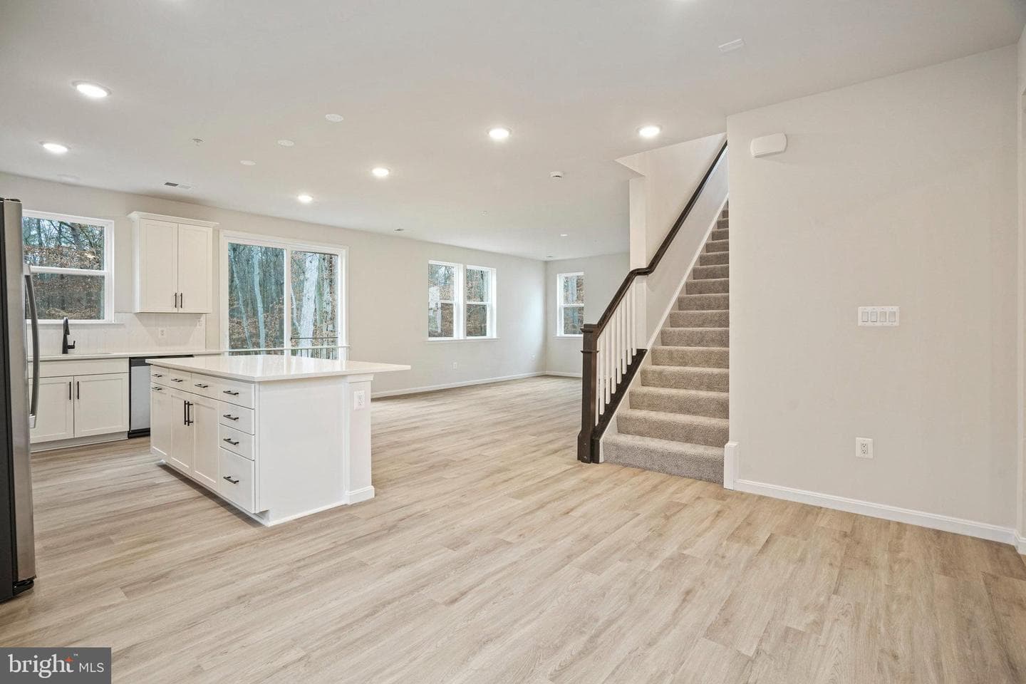 120 Catalpa Drive photo 13