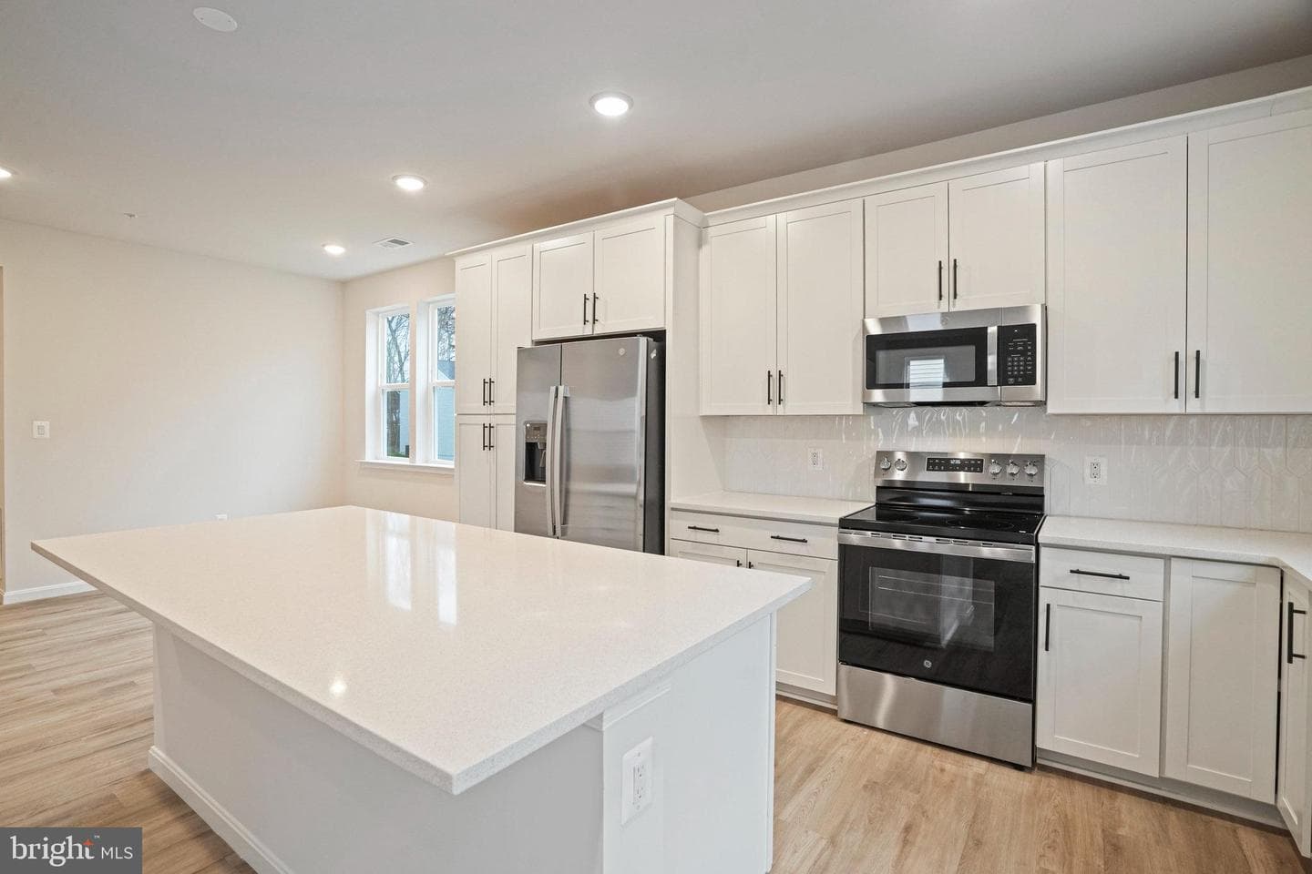 120 Catalpa Drive photo 17