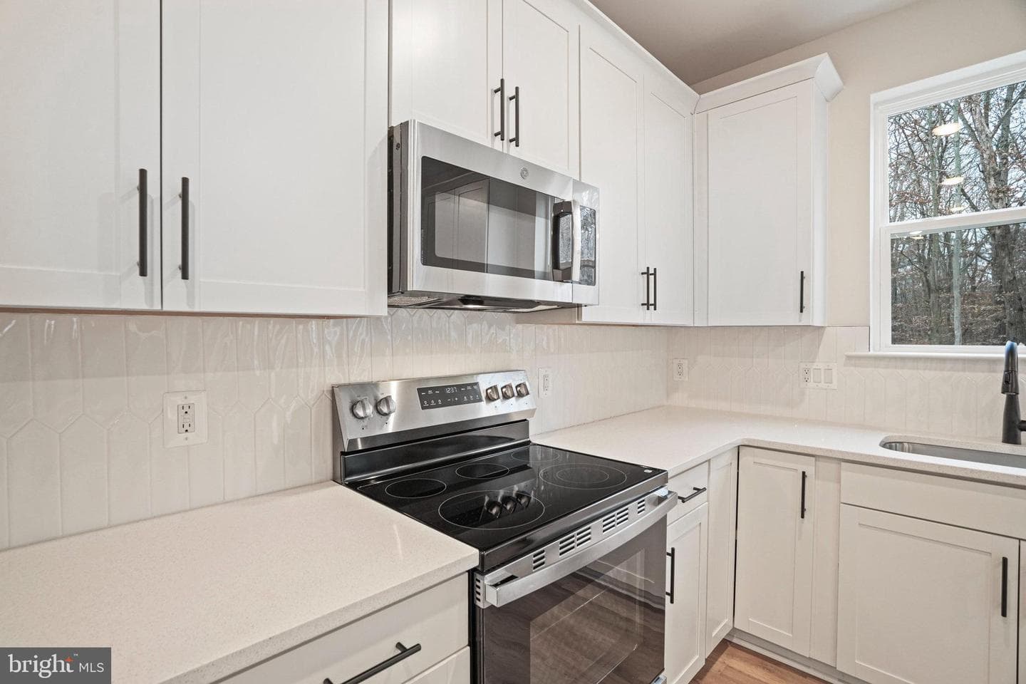120 Catalpa Drive photo 19