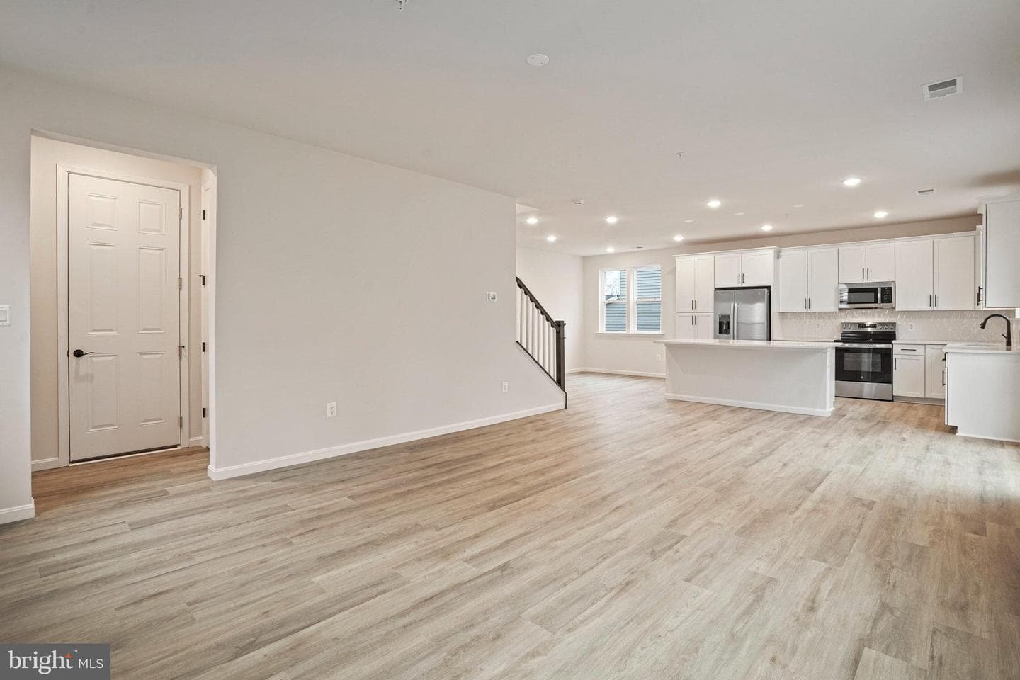 120 Catalpa Drive photo 21