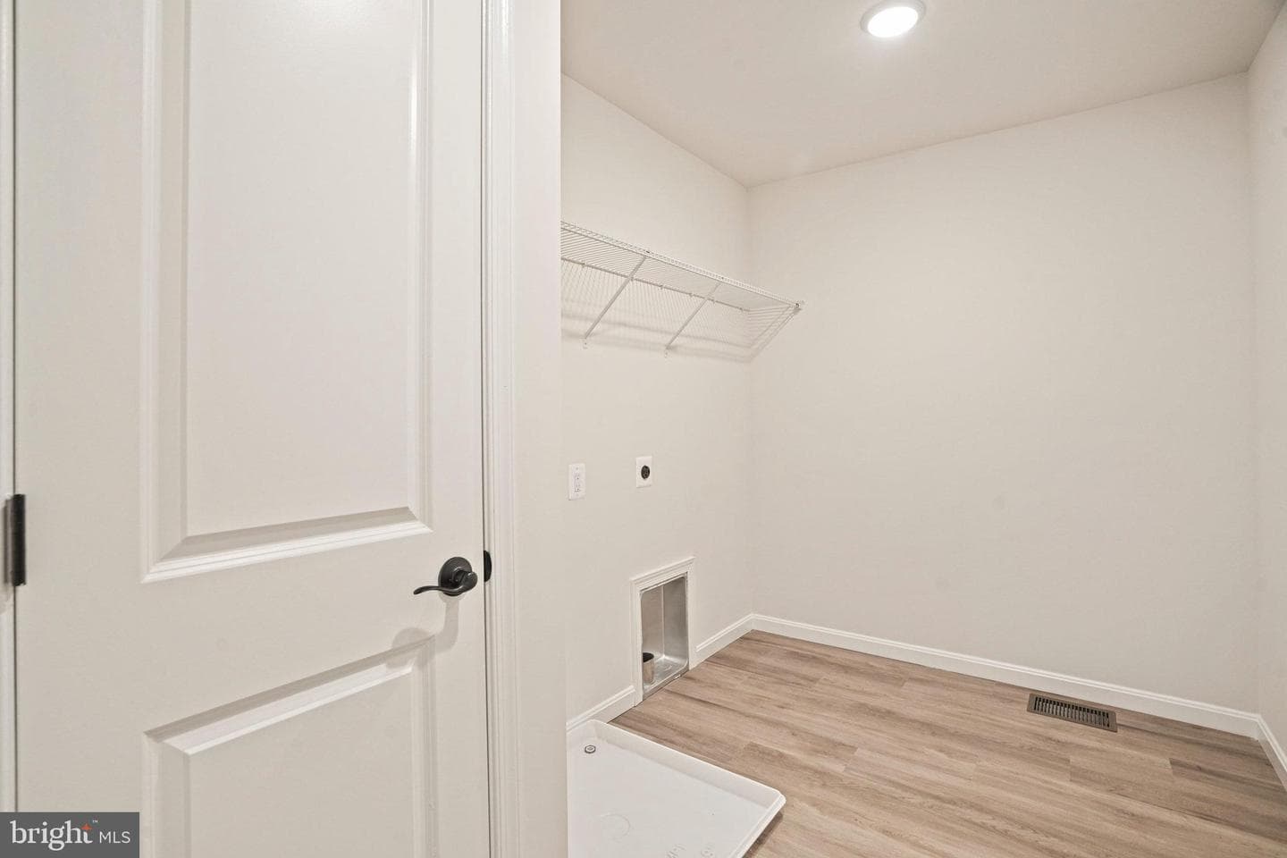 120 Catalpa Drive photo 22