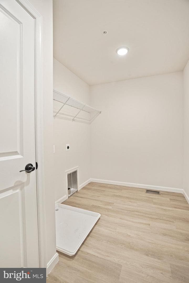 120 Catalpa Drive photo 23