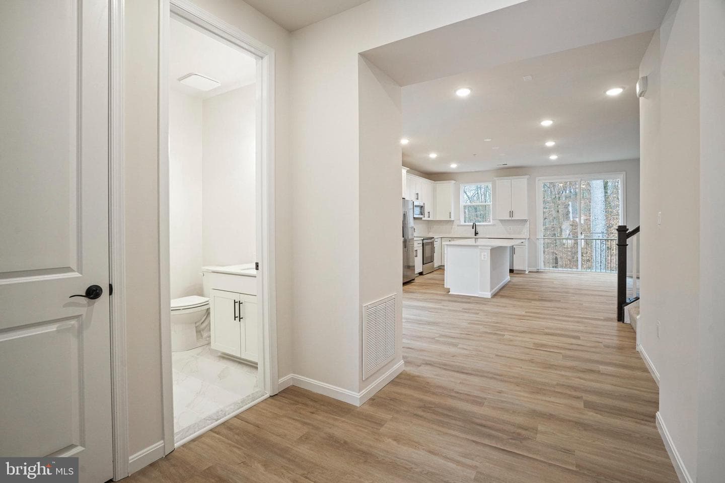 120 Catalpa Drive photo 4
