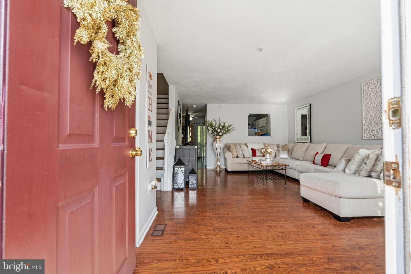 40 Hickory Drive photo 4