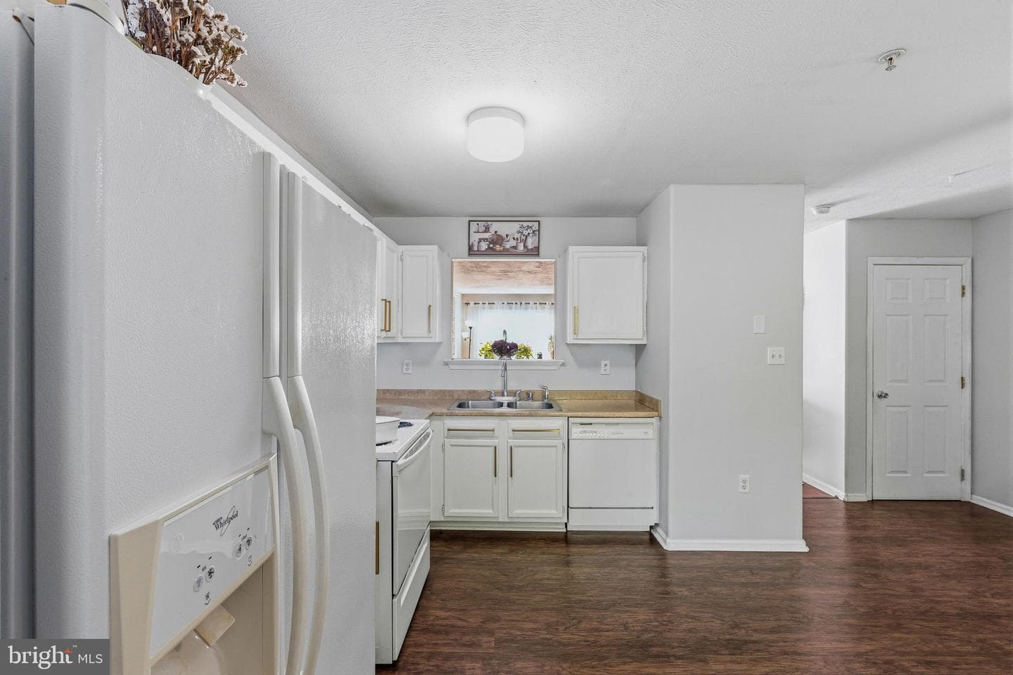 40 Hickory Drive photo 9
