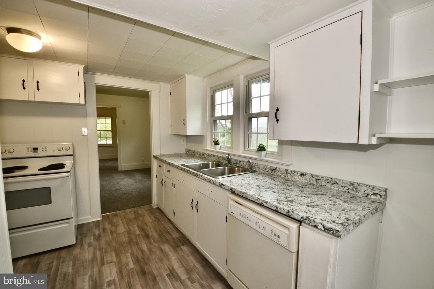 944 Frenchtown Road photo 17