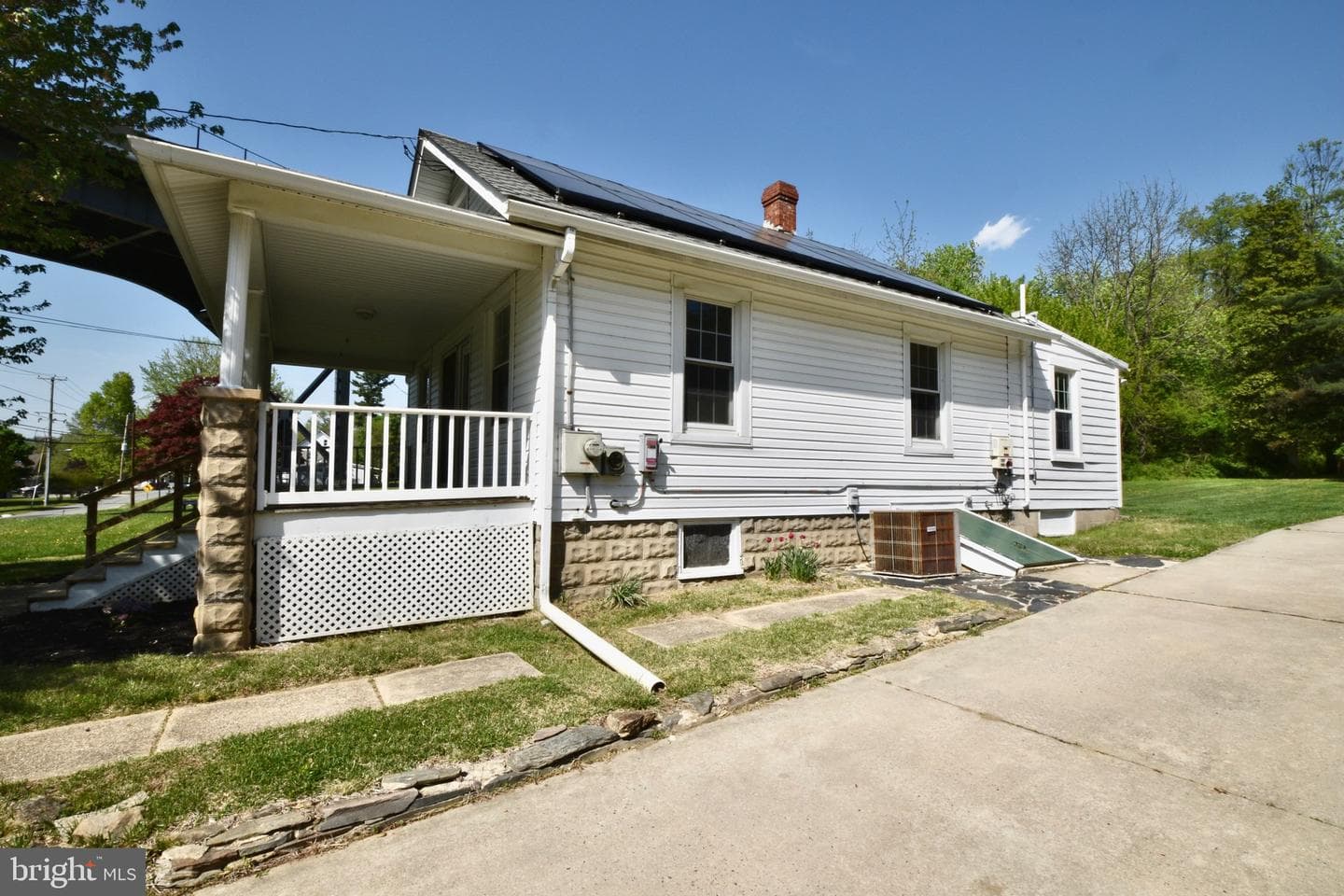 944 Frenchtown Road photo 6