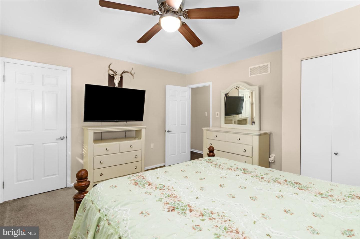 12 Leeward Court photo 14