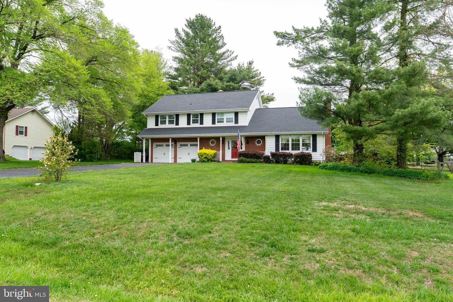 32 Springfield Drive photo 2