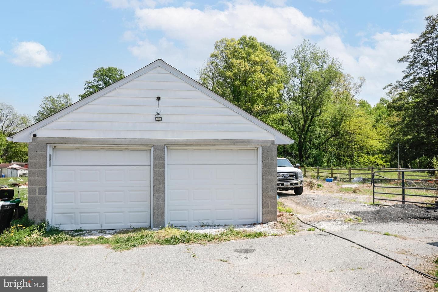 1458 Perryville Road photo 12