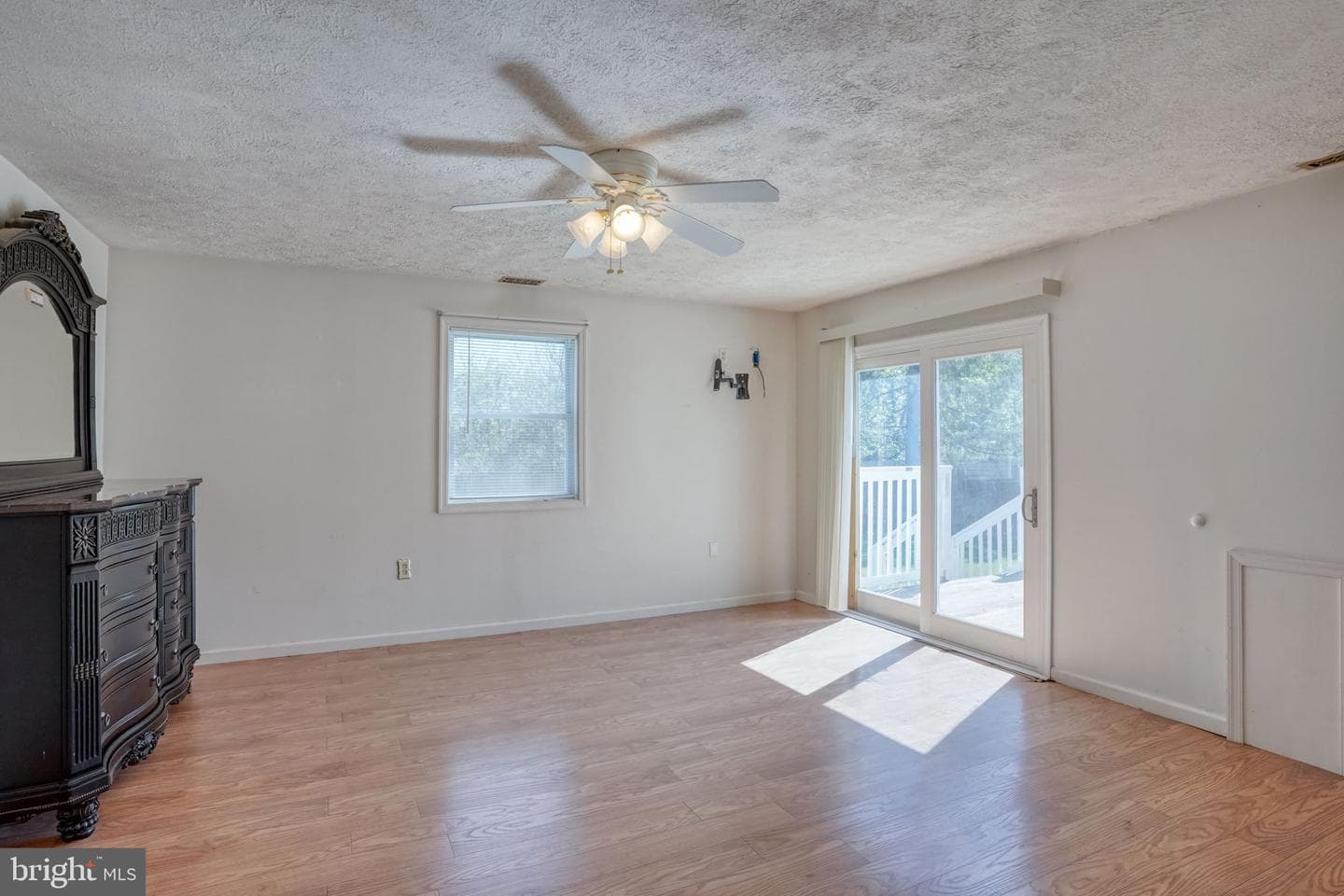 281 Sycamore Road photo 14