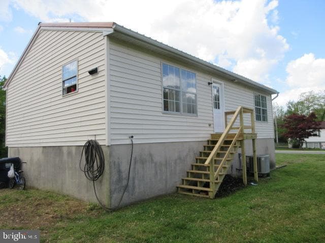 6 McGuire Way photo 2