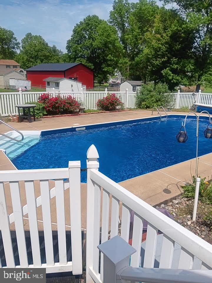 56 Highland Avenue photo 36