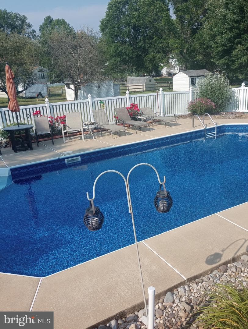 56 Highland Avenue photo 37