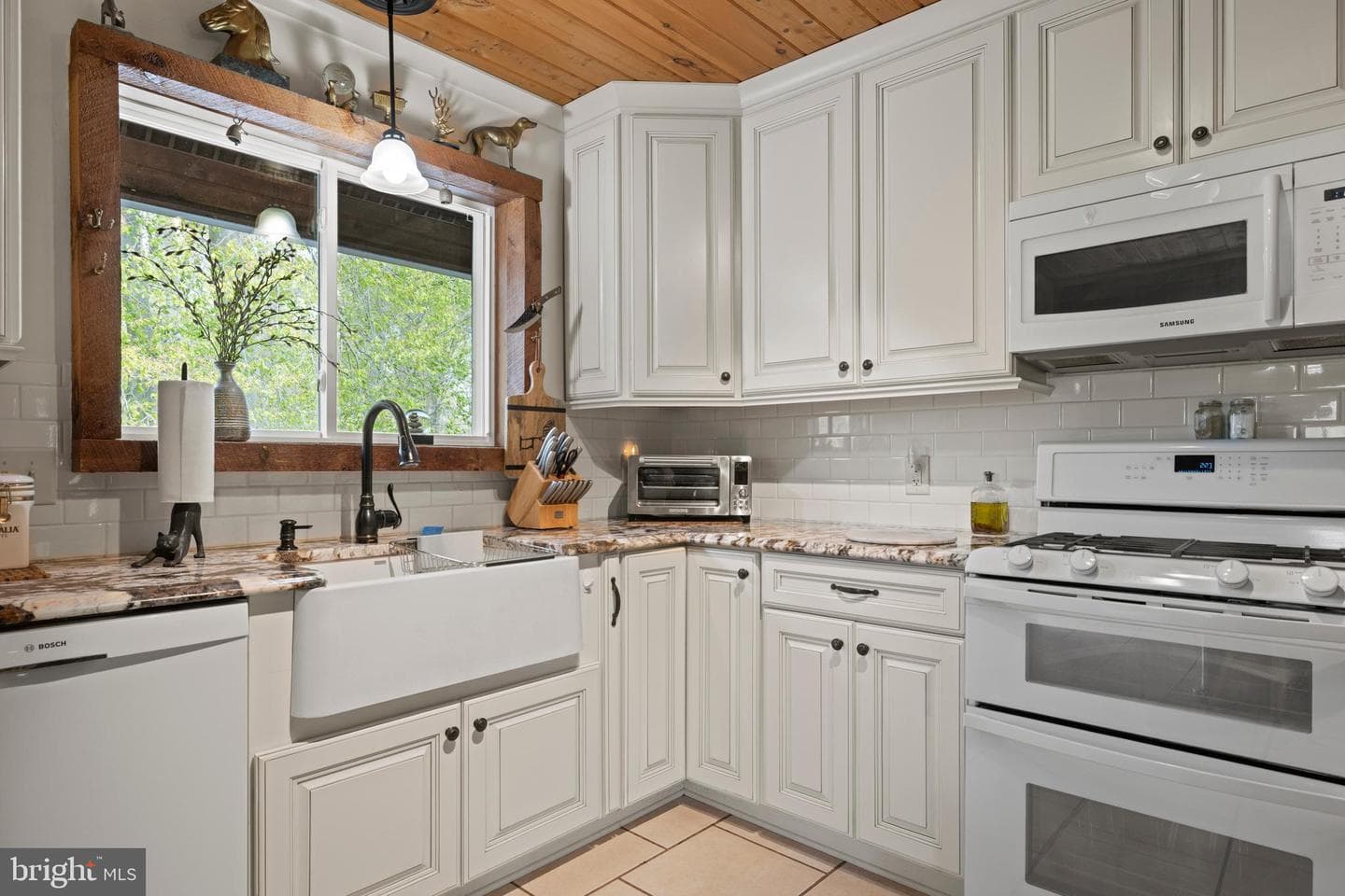 40 Nichols Way photo 17