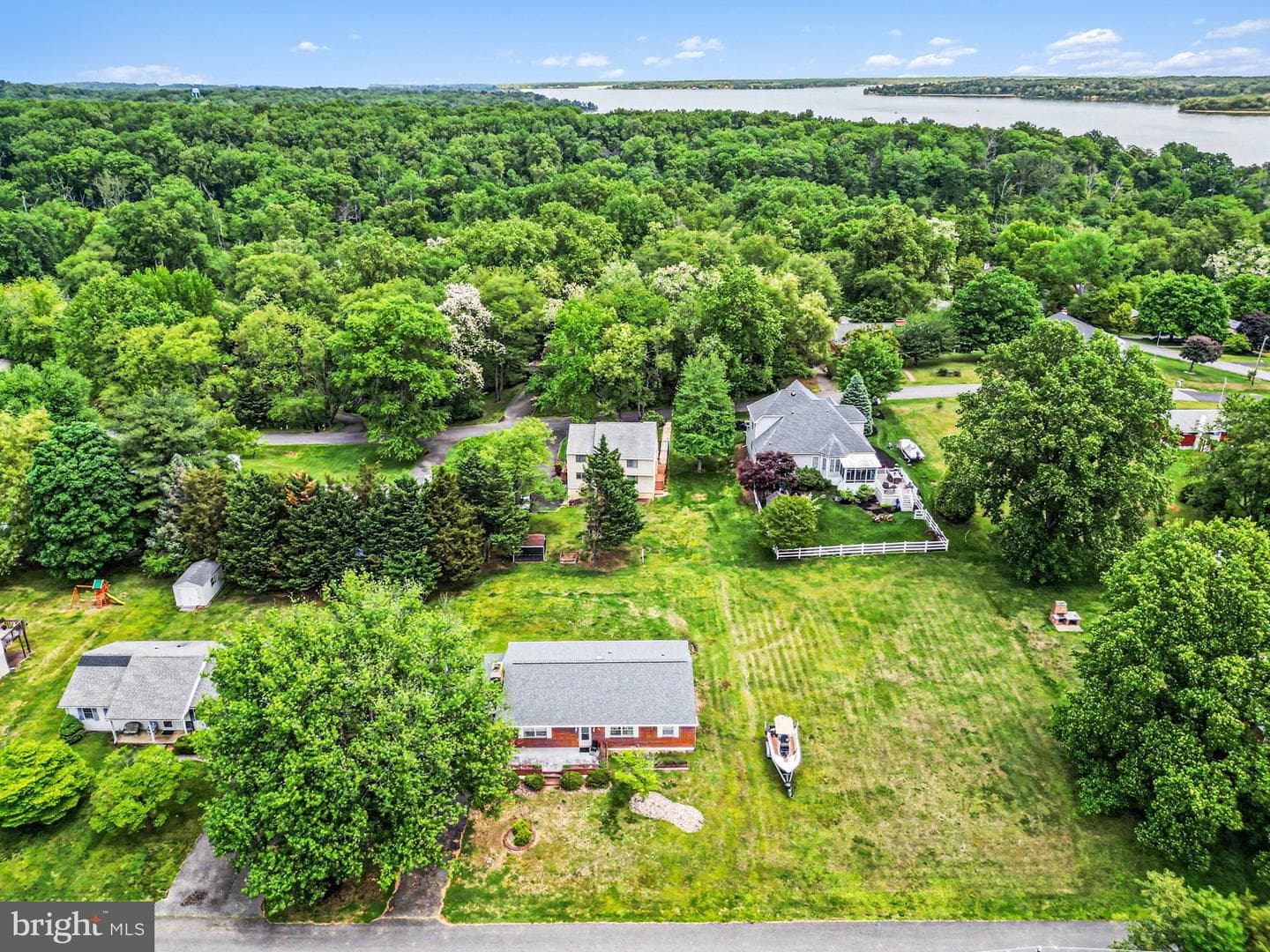 52 Arden Road photo 29