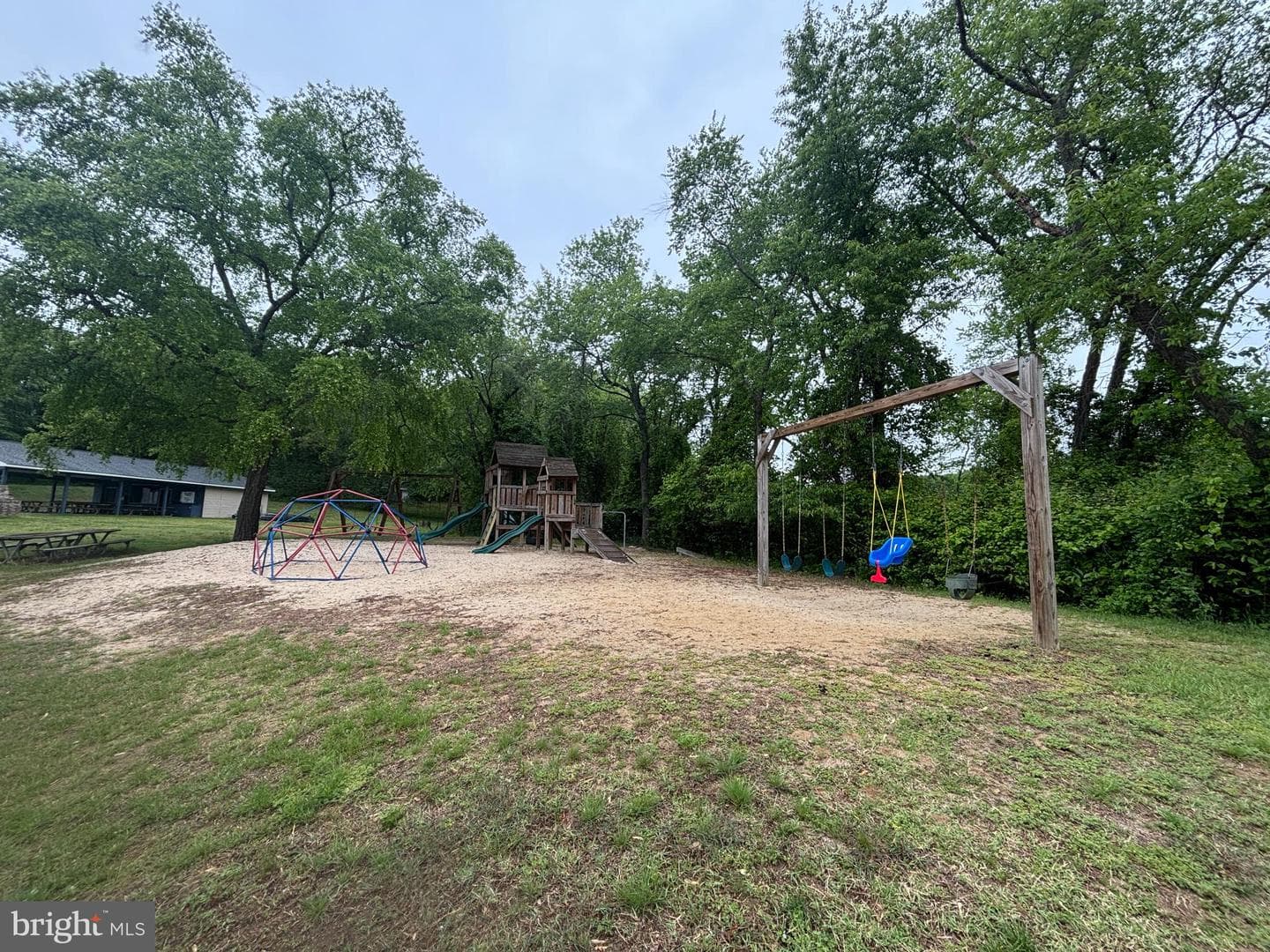 52 Arden Road photo 38