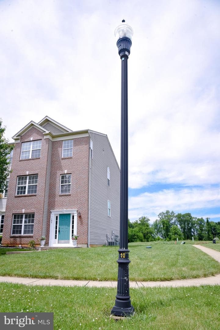 102 Maple Leaf Drive photo 32