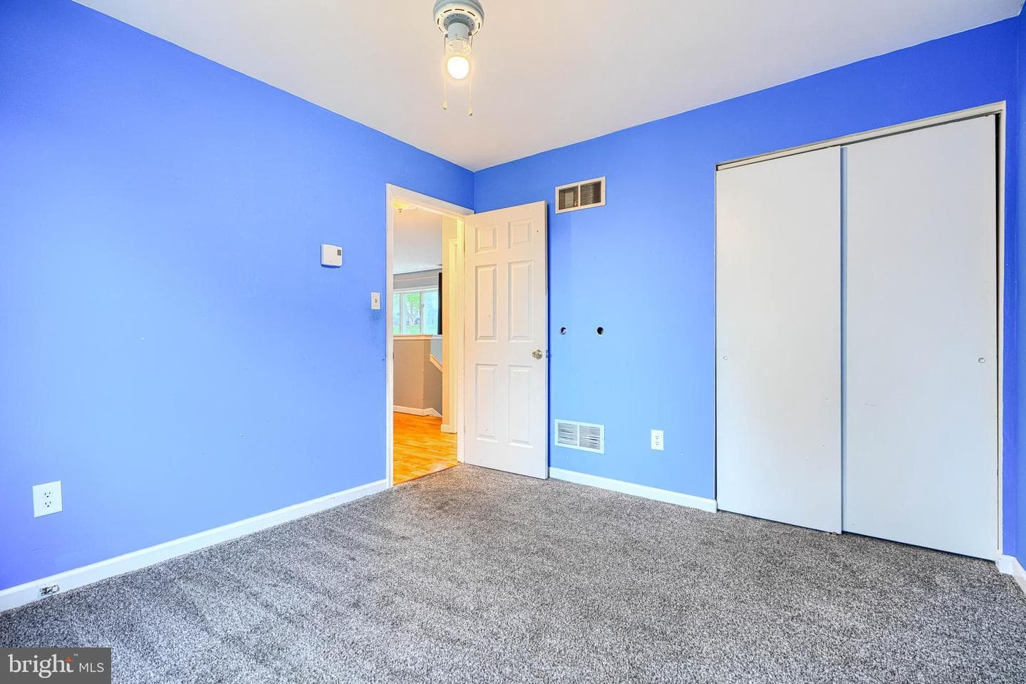 708 Gray Mount Circle photo 18