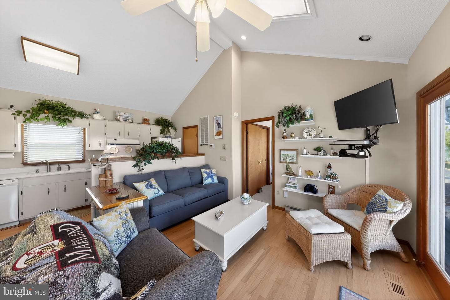 114 Bluff Road photo 6