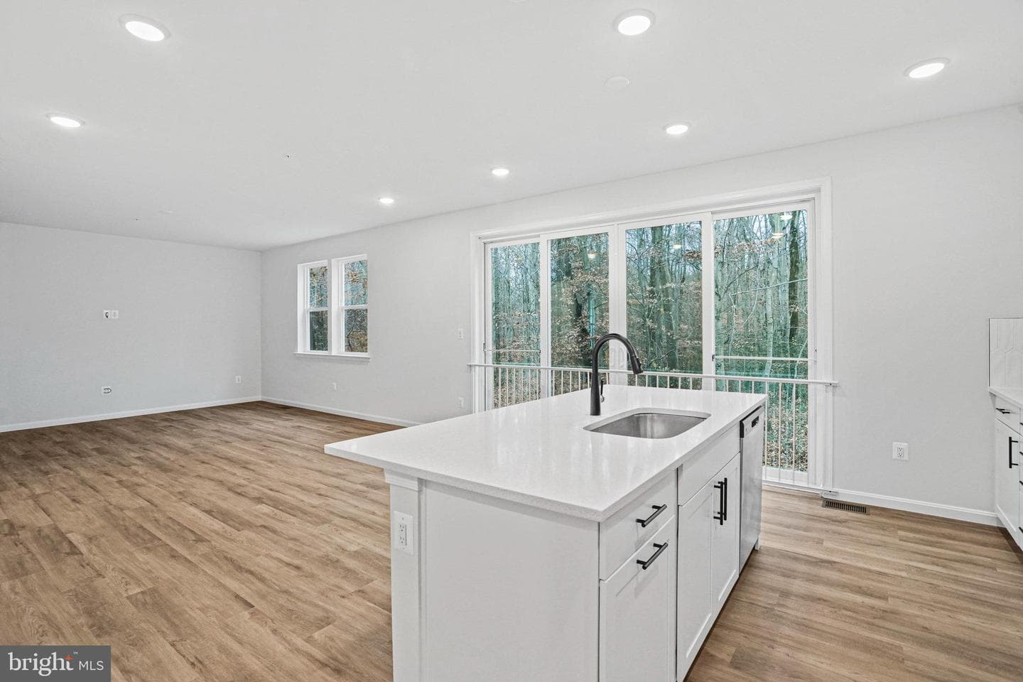 88 Catalpa Drive photo 13