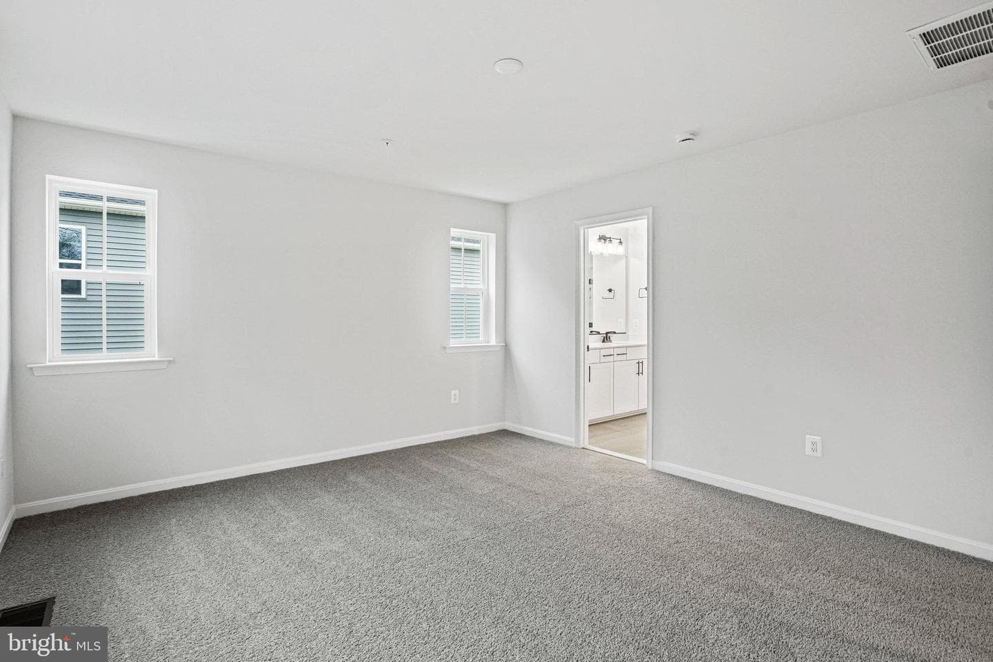 88 Catalpa Drive photo 23