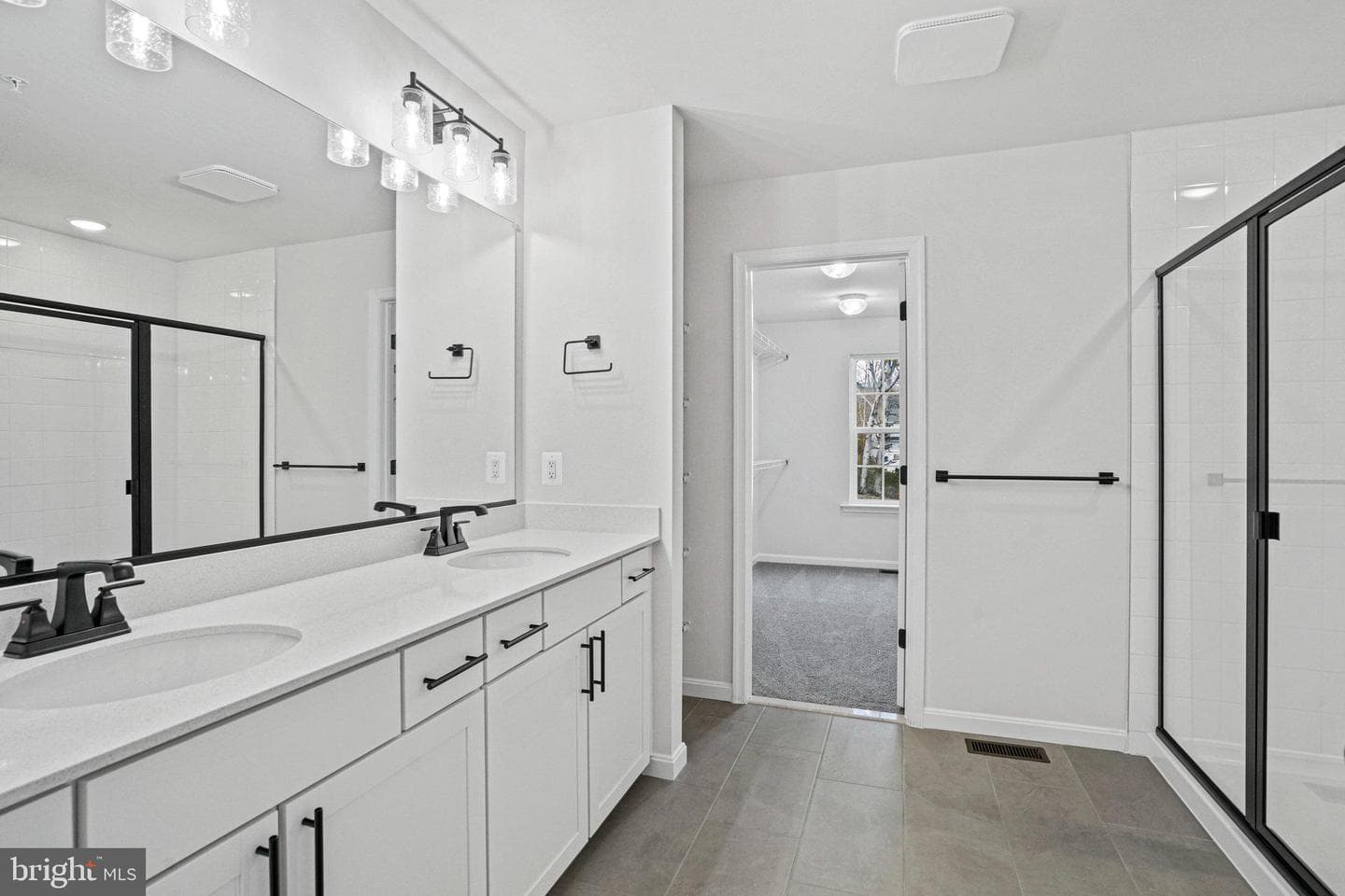 88 Catalpa Drive photo 25