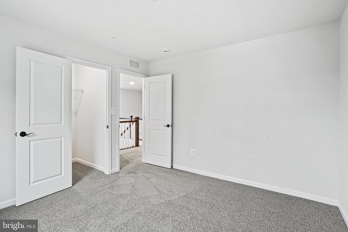 88 Catalpa Drive photo 33