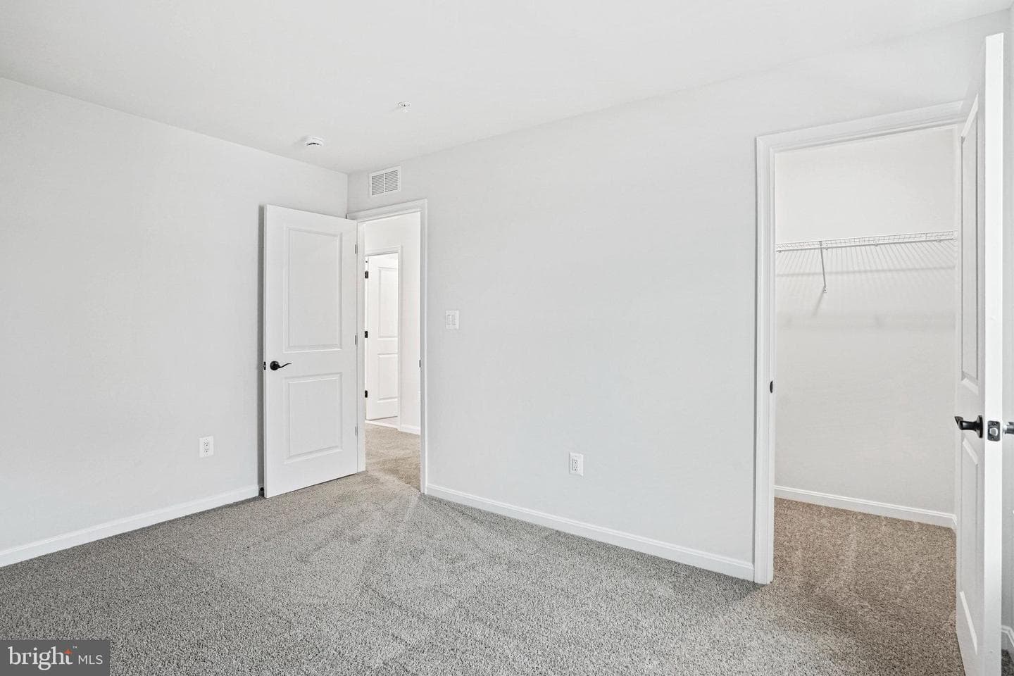 88 Catalpa Drive photo 35