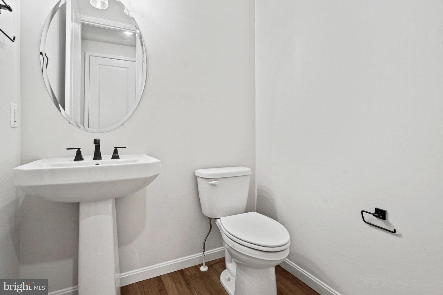 88 Catalpa Drive photo 7
