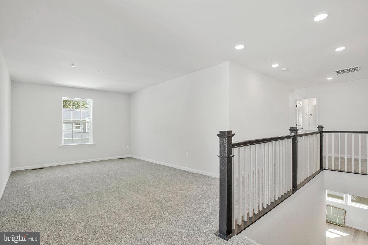 96 Catalpa Drive photo 21
