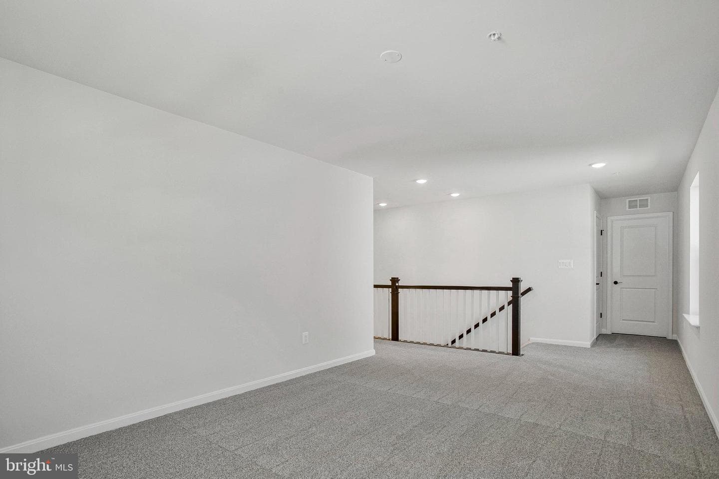 96 Catalpa Drive photo 22