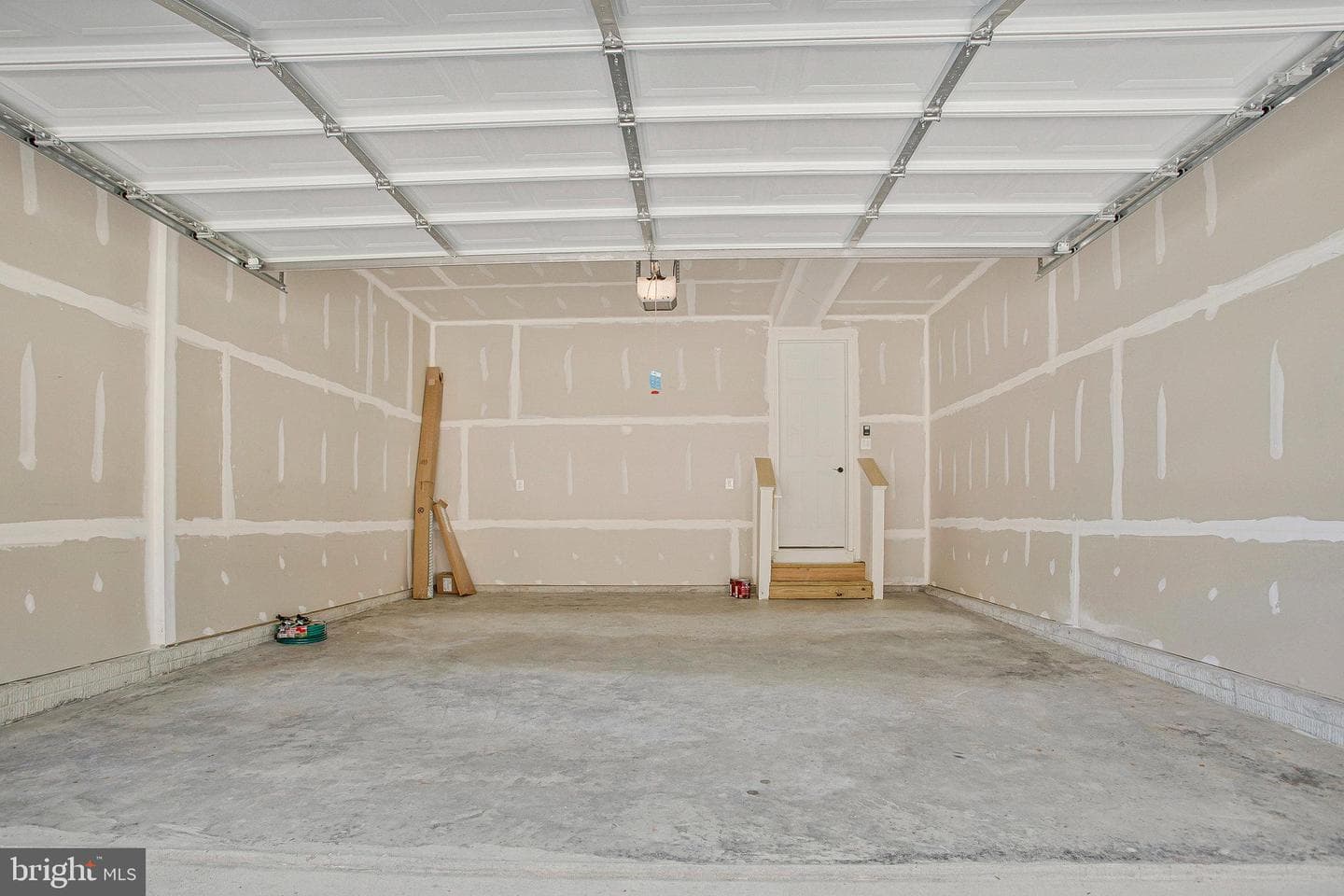 96 Catalpa Drive photo 39