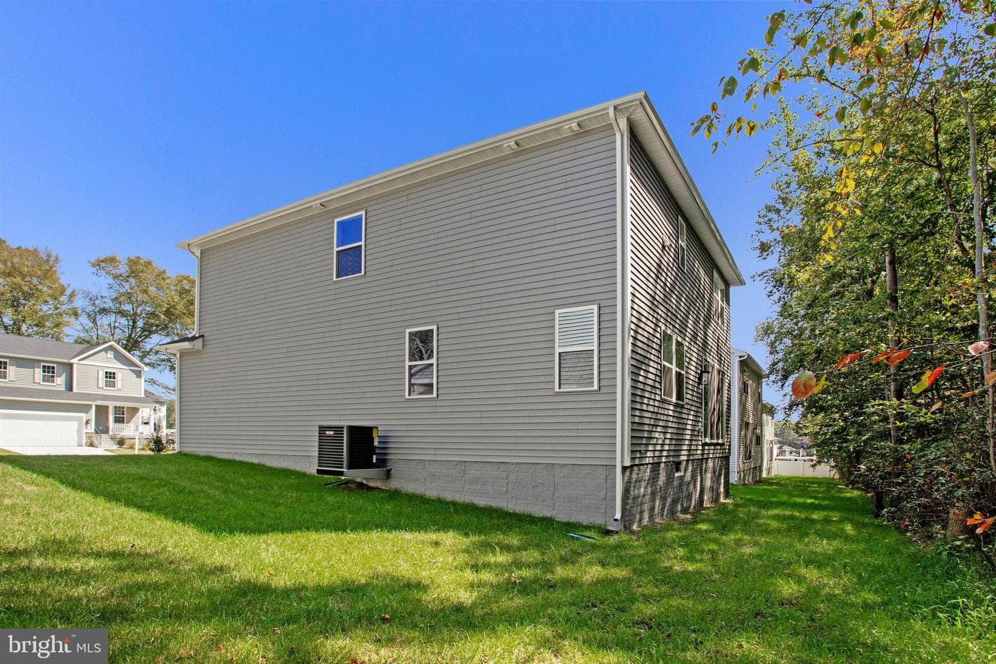 96 Catalpa Drive photo 42