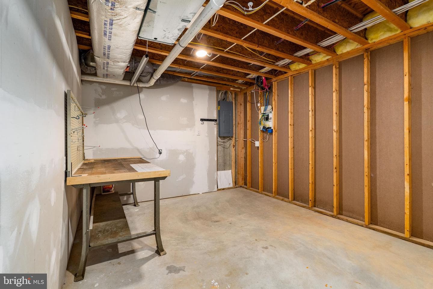 14 Guilford Court photo 31