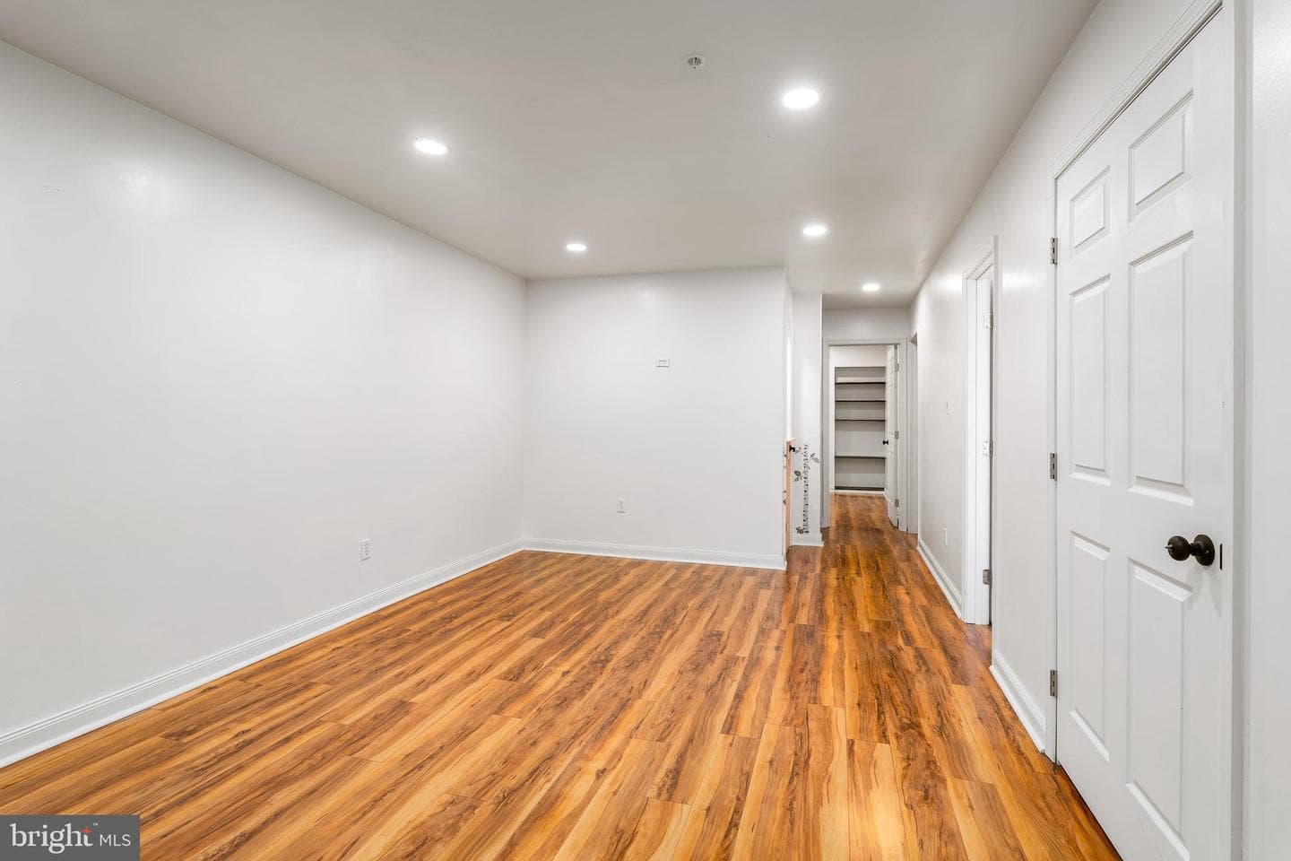 14 Guilford Court photo 35