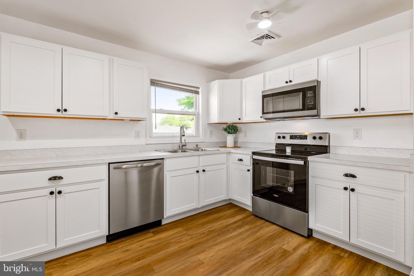 9 Leedom Road photo 10