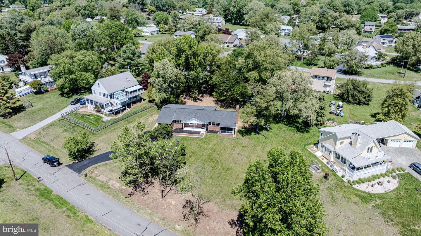 56 Mowbray Lane photo 47