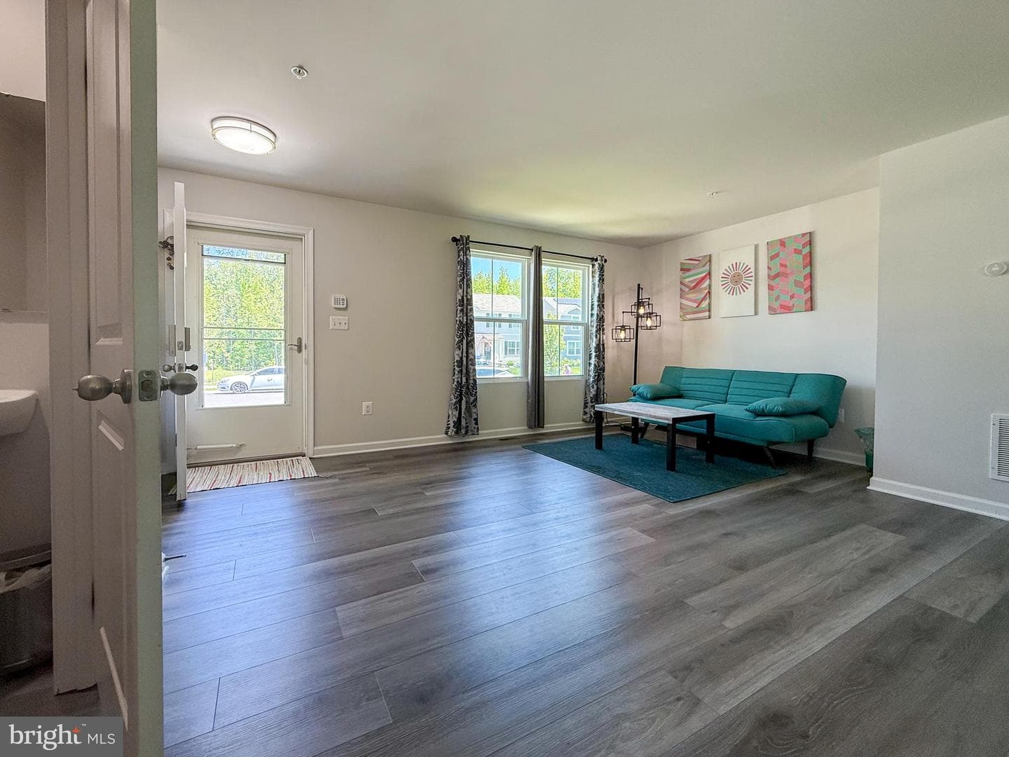 91 Goldspire Drive photo 4