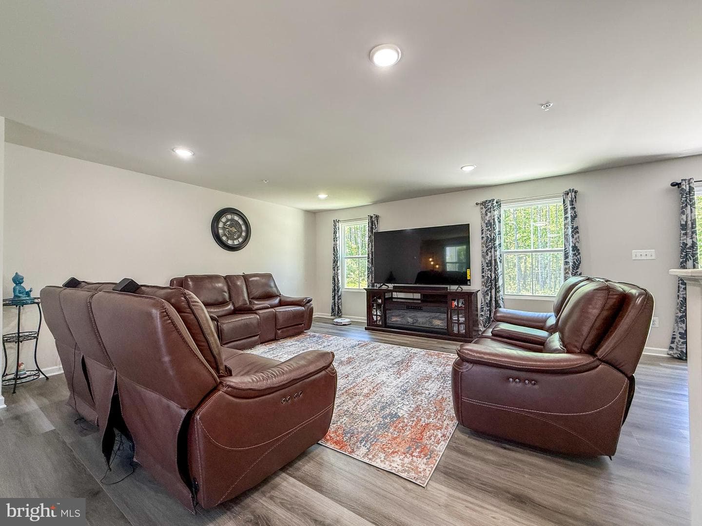 91 Goldspire Drive photo 8