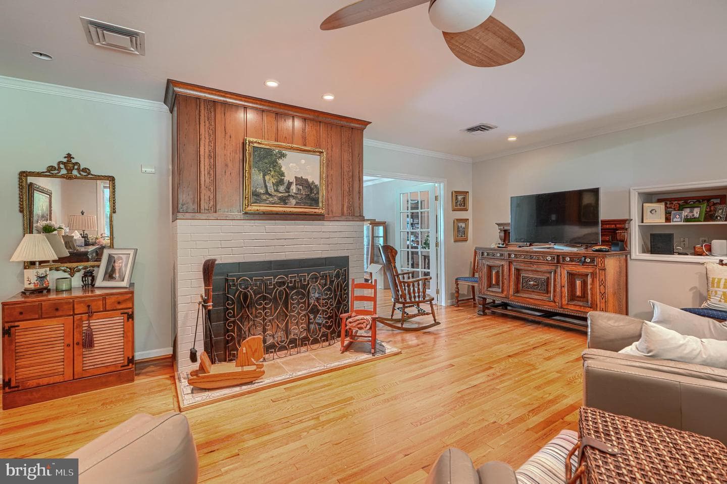 199 Riverside Drive photo 10
