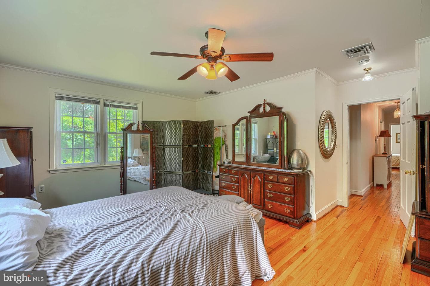 199 Riverside Drive photo 26