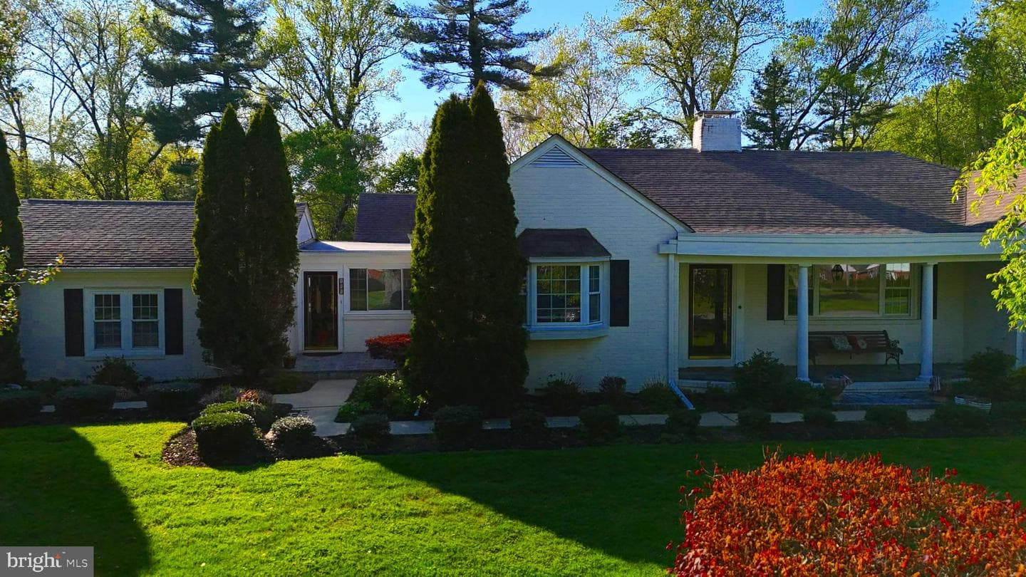 199 Riverside Drive photo 67