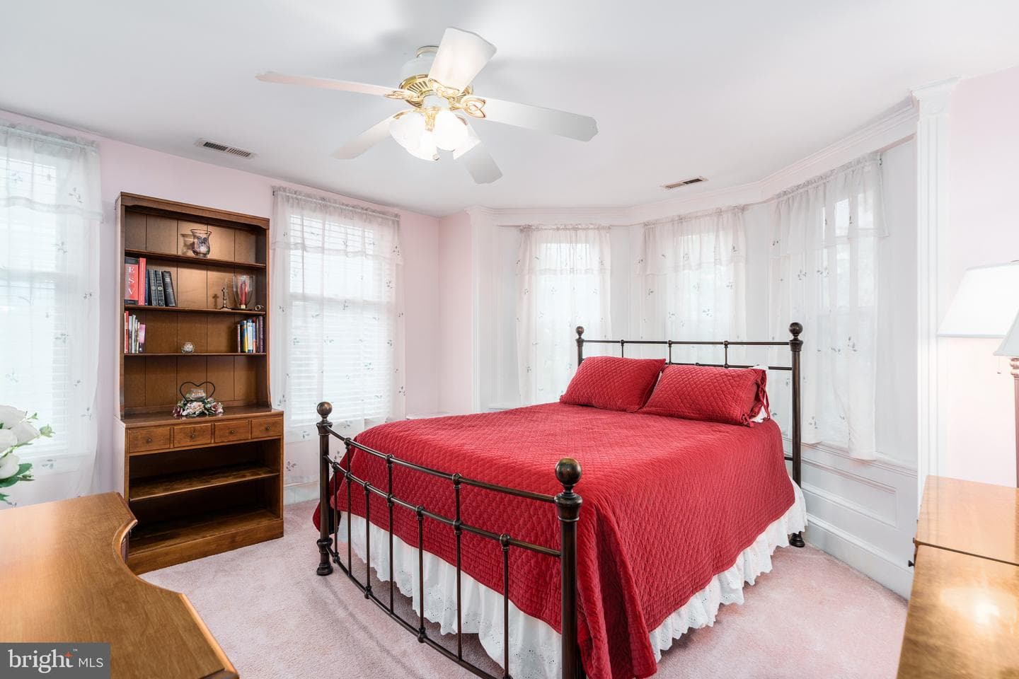 246 Biddle Street photo 29