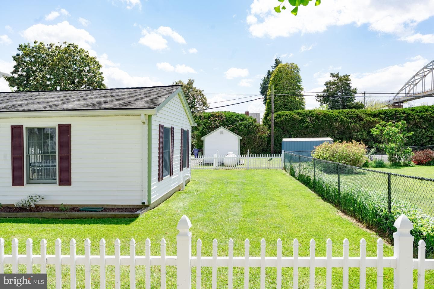 246 Biddle Street photo 49