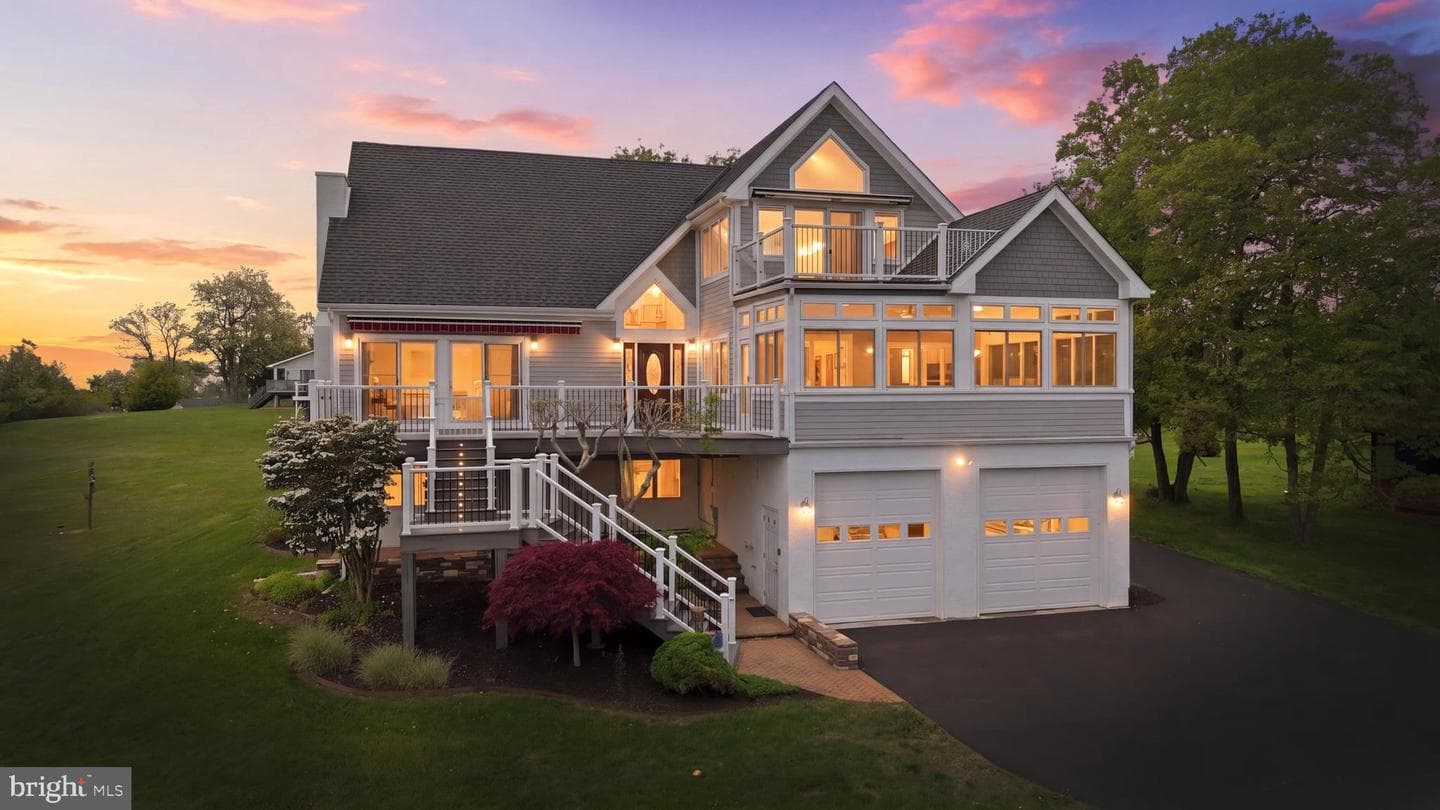 160 Cliffview Drive, North East