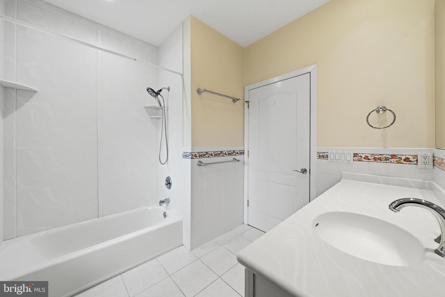 160 Cliffview Drive photo 37
