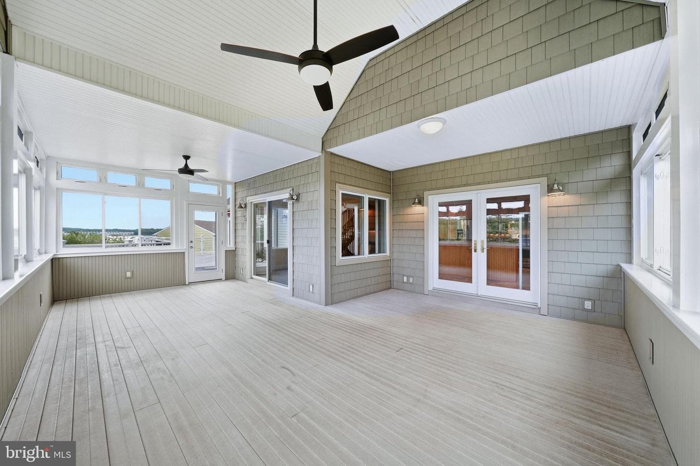 160 Cliffview Drive photo 41