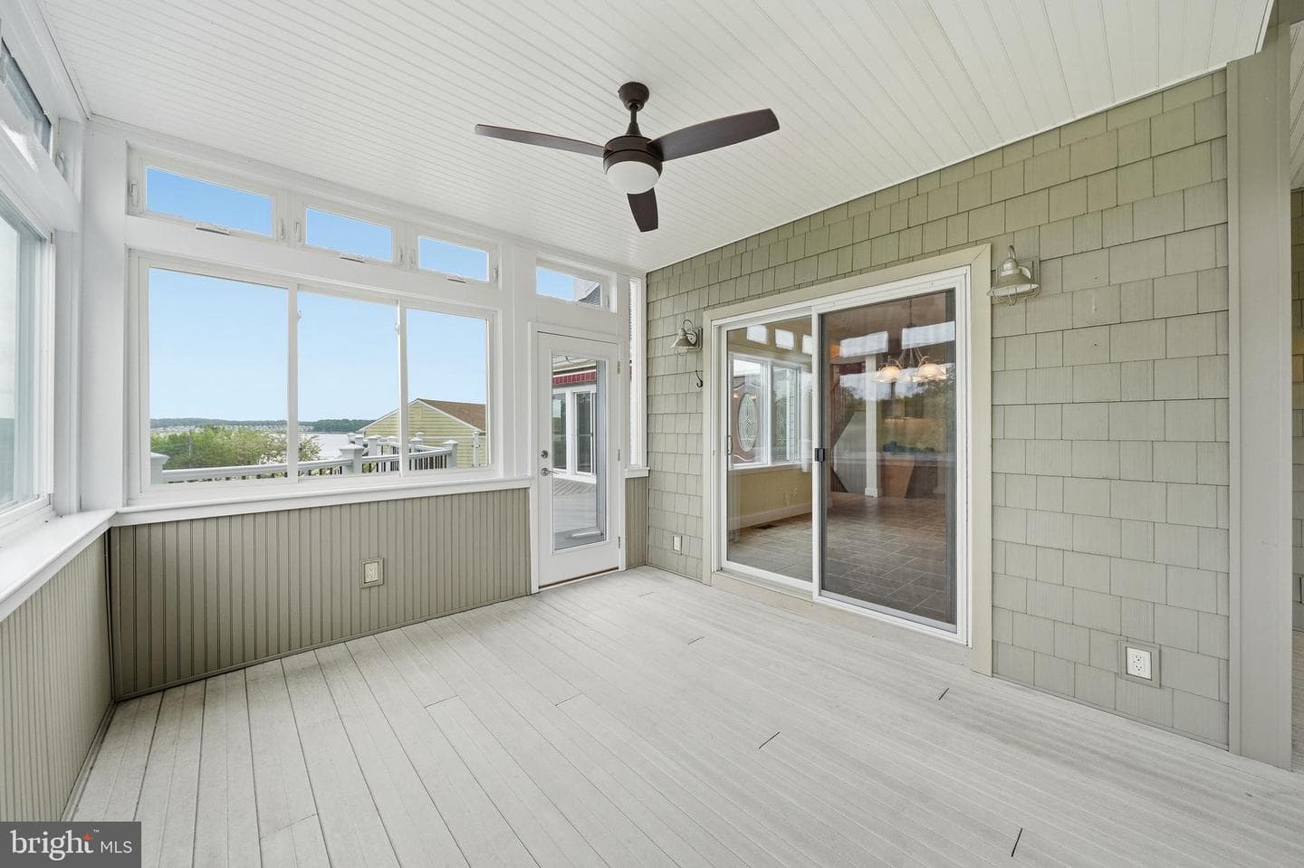 160 Cliffview Drive photo 43