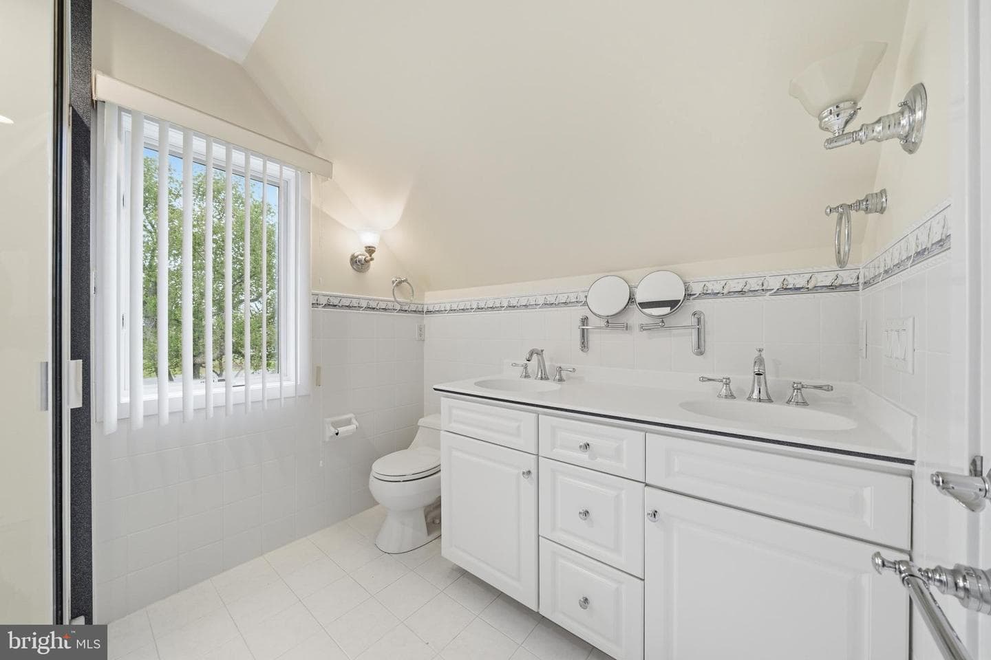 160 Cliffview Drive photo 78